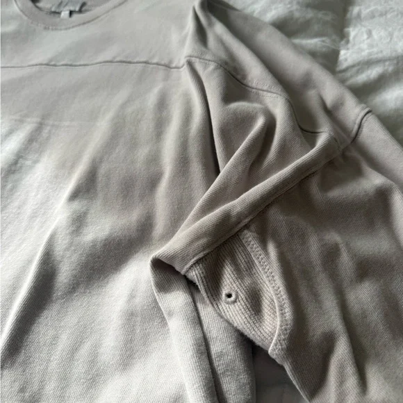 nuuds Light Gray Sweatshirt with 87 Design - Picture 6 of 9